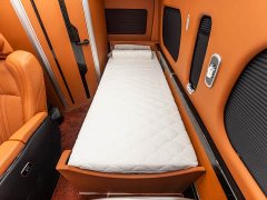Toyota HIACE 3.5L Automatic - ფოტო 6