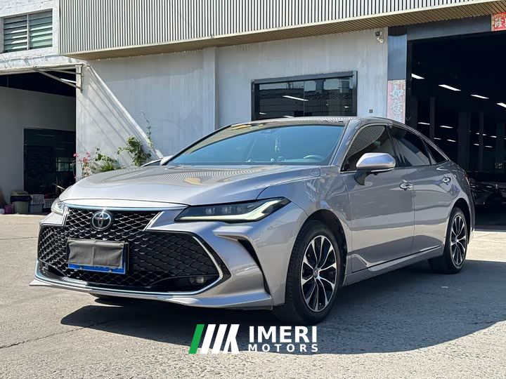 Toyota Avalon 2.5L Luxury
