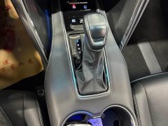 Toyota Veza Dual Engine 2.5L CVT AWD Premium - ფოტო 14
