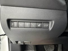 Toyota Veza Dual Engine 2.5L CVT AWD Premium - ფოტო 16