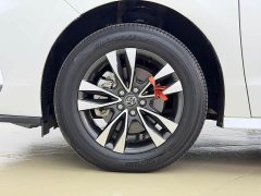 Toyota Gravia 2.5L Hybrid Prestige Plus AWD - ფოტო 10