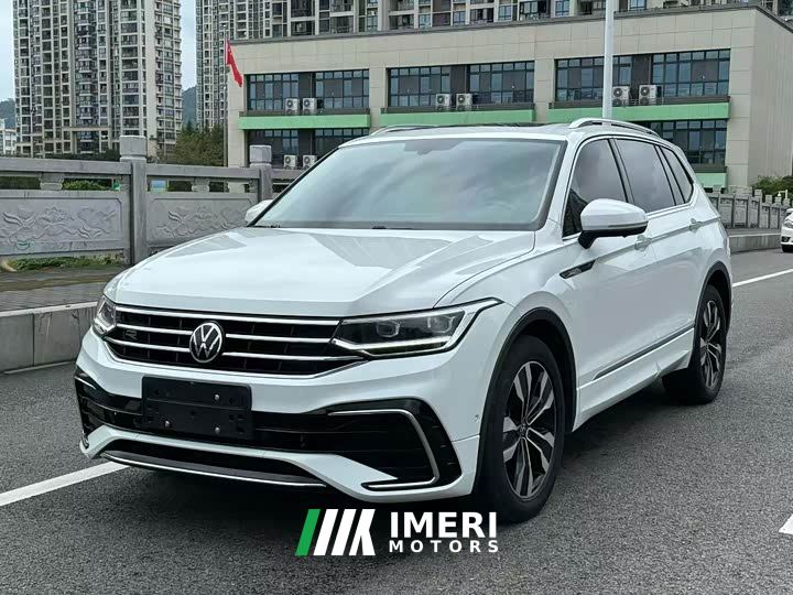 Volkswagen Tiguan L 330TSI Automatic FWD R-Line Comfort Edition