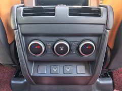 Land Rover Defender 110 3.0T P400 Dark Edition - ფოტო 15