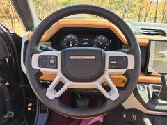 Land Rover Defender 110 3.0T P400 Dark Edition - ფოტო 16