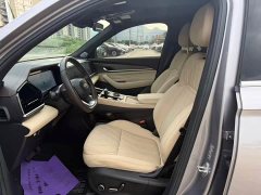 Geely Xingyue L Oriental Radiance 2.0TD Automatic AWD Moonlight Edition - ფოტო 4