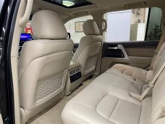 Toyota Land Cruiser (Imported) 2021 5.7L Middle East version - ფოტო 9
