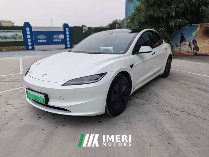 Tesla Model 3 Long Range All-Wheel Drive