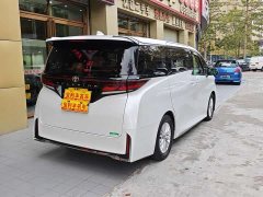 Toyota Vellfire Crown Hybrid 2.5L Ink Gold Executive Edition - ფოტო 6