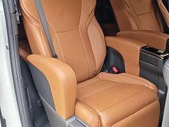 Toyota Vellfire Crown Hybrid 2.5L Ink Gold Executive Edition - ფოტო 9