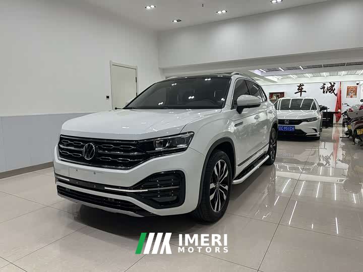 Volkswagen Taos 380TSI AWD R-Line Smart Connected Edition