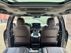Toyota Grevias 2.5L Hybrid Flagship VIP Edition - ფოტო 13