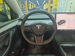 Tesla Model Y Rear-Wheel Drive - ფოტო 6