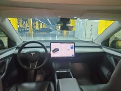 Tesla Model Y Rear-Wheel Drive - ფოტო 8
