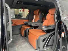 Toyota Gravia 2.5L Hybrid Comfort Edition - ფოტო 12