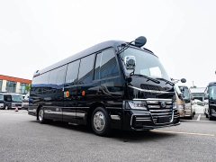 Coaster 4.0L Manual - photo 2