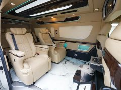 Toyota HIACE 3.5L Automatic - ფოტო 4