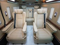 Toyota HIACE 3.5L Automatic - ფოტო 6