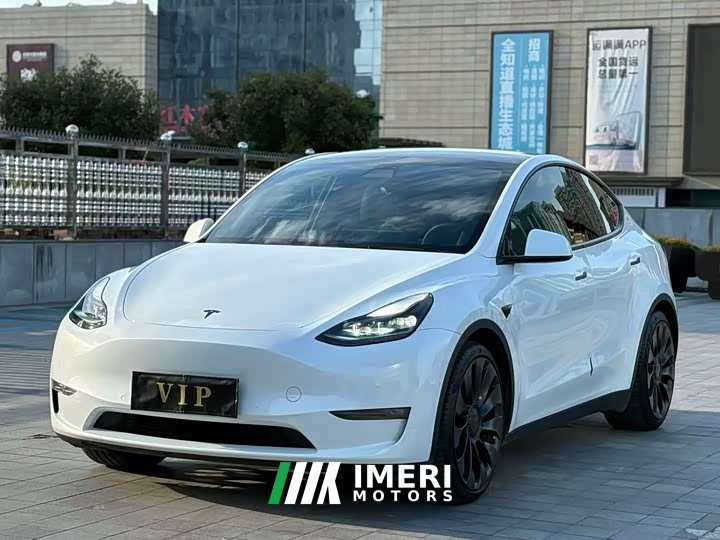 Tesla Model Y Performance All-Wheel Drive