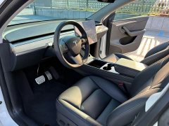Tesla Model Y Performance All-Wheel Drive - ფოტო 6