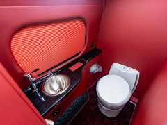 Toyota HIACE 3.5L Automatic - ფოტო 15