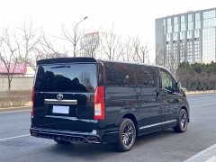 Toyota HIACE 3.5L Automatic - ფოტო 6
