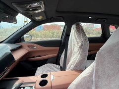 Changan UNI-Z 1.5T Cruising Edition - ფოტო 13