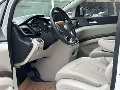 Buick GL8 Land Business Class 652T Luxury - ფოტო 3