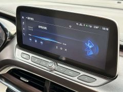 Buick GL8 Land Business Class 652T Luxury - ფოტო 6