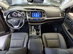 Toyota Highlander 2018 2.0T AWD Premium 7-Seater China VI - ფოტო 14