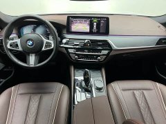 BMW 5 Series 530Li Premier M Sport Package - ფოტო 12