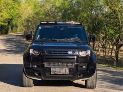 Land Rover Defender 110 P400 Dark Edition - ფოტო 2