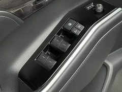 Toyota Crown Venza 2024 2.5L HEV AWD Premium - ფოტო 13
