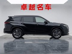 Toyota Crown Venza 2024 2.5L HEV AWD Premium - ფოტო 4