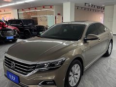 Volkswagen Passat 330TSI Elite - ფოტო 1