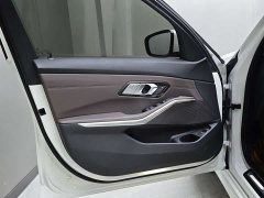 BMW 3 Series 325Li M Sport Package - ფოტო 5