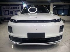 Leapmotor D19 Extended Range 500 Deluxe Edition Six-Seater - ფოტო 2