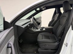 Tesla Model Y Rear-Wheel Drive - ფოტო 14