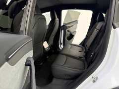 Tesla Model Y Rear-Wheel Drive - ფოტო 15