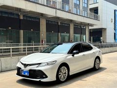 Toyota Camry 2019 Facelift 2.5G Luxury - ფოტო 1