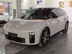 Li Auto i6 Four-Wheel Drive Standard Edition - ფოტო 1