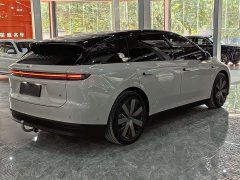 Li Auto i6 Four-Wheel Drive Standard Edition - ფოტო 4
