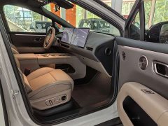 Li Auto i6 Four-Wheel Drive Standard Edition - ფოტო 9