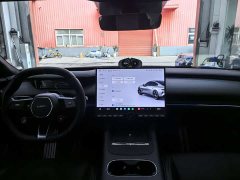 Xiaomi SU7 Rear-Wheel Drive Standard Edition - ფოტო 12