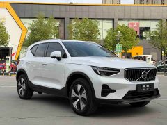 Volvo XC40 B3 Smart Luxury Edition - ფოტო 3