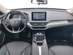 FAW Hongqi E-QM5 500km Travel Edition - ფოტო 12