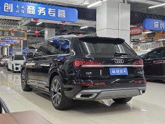 Audi Q7 55 TFSI quattro S line Sport - ფოტო 9