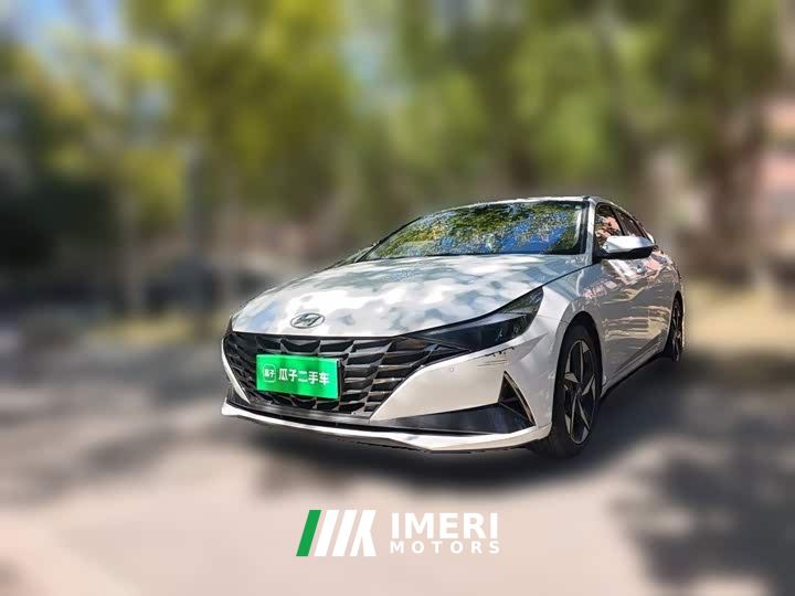 Hyundai Elantra 1.5L CVT Luxury
