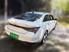 Hyundai Elantra 1.5L CVT Luxury - ფოტო 4