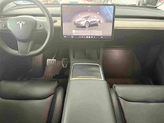 Tesla Model Y Rear-Wheel Drive - ფოტო 10