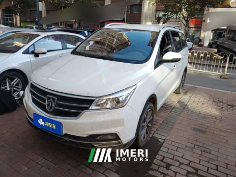 2021 Baojun 730 1.5L Manual Fashion Edition 7-seater China VI